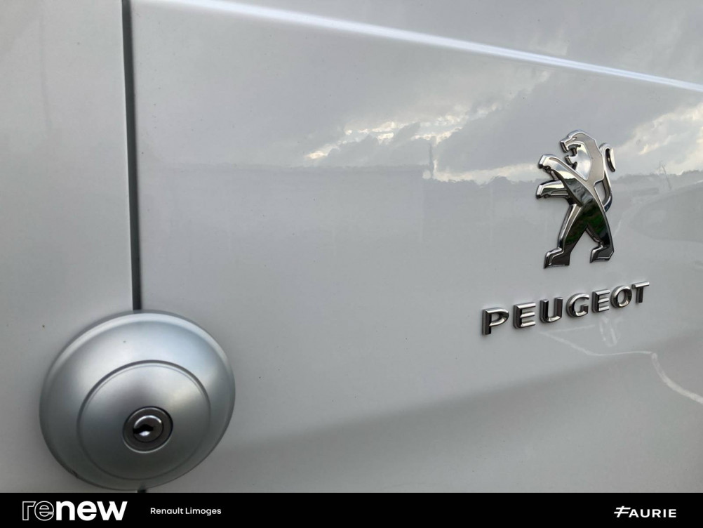 Acheter Peugeot Expert EXPERT FGN TOLE COMPACT 1.5 BLUEHDI 120 S&S BVM6 PREMIUM 4p occasion dans les concessions du Groupe Faurie
