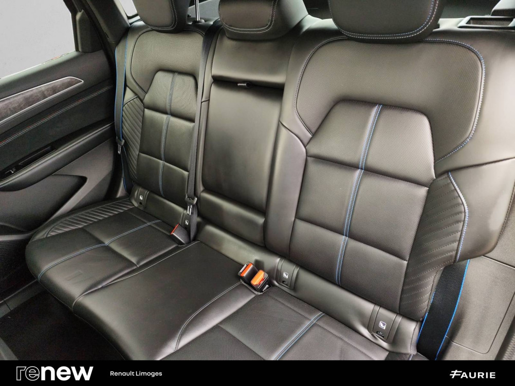 Acheter Renault Arkana Arkana TCe 160 EDC - 23 esprit Alpine 5p occasion dans les concessions du Groupe Faurie