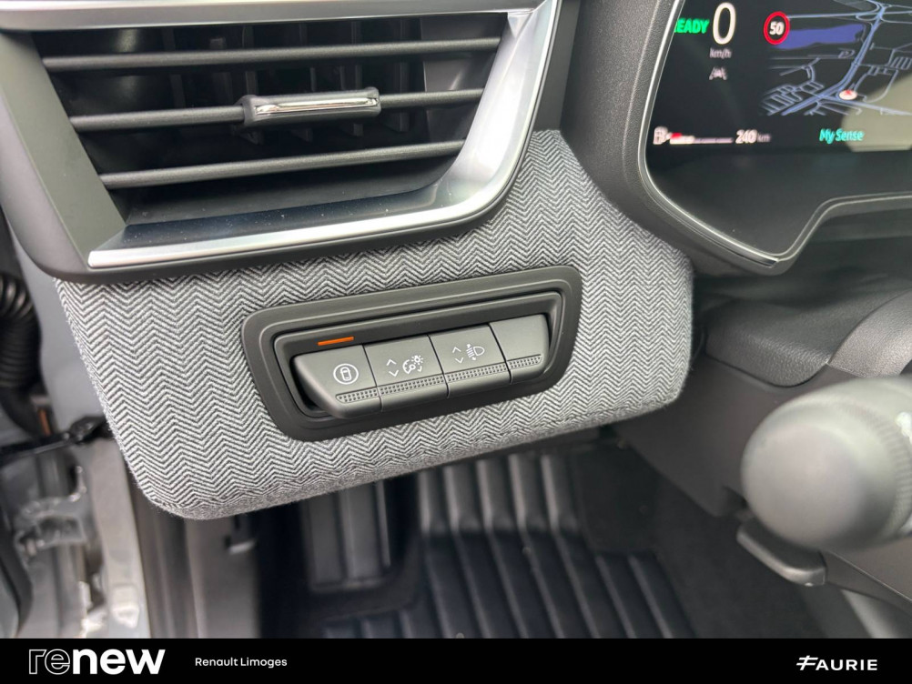 Acheter Renault Clio 5 Clio E-Tech full hybrid 145 ch GSR2 Techno 5p occasion dans les concessions du Groupe Faurie