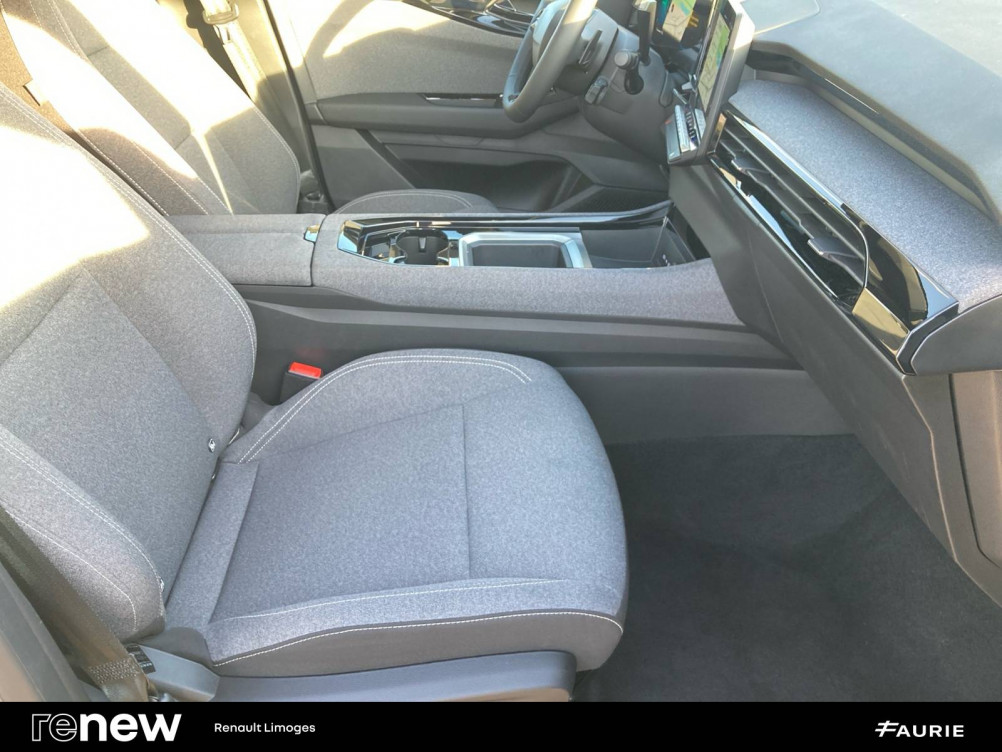 Acheter Renault Austral Austral E-Tech full hybrid 200 GSR2 Evolution 5p occasion dans les concessions du Groupe Faurie