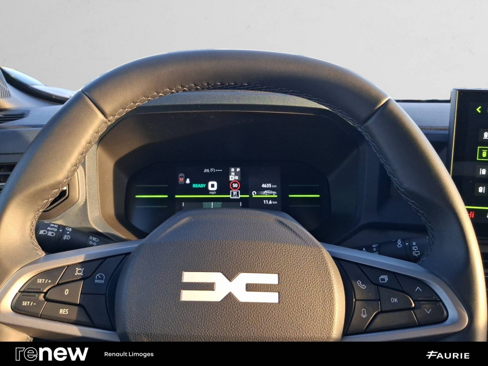 Acheter Dacia Duster Duster Hybrid 140 Journey 5p occasion dans les concessions du Groupe Faurie