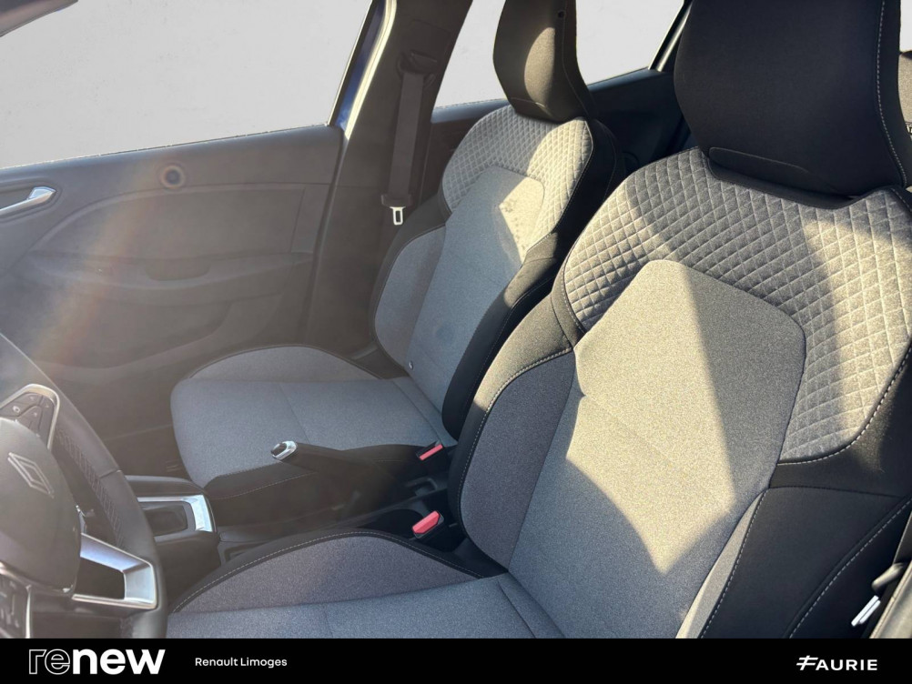 Acheter Renault Clio 5 Clio E-Tech full hybrid 145 ch GSR2 Evolution 5p occasion dans les concessions du Groupe Faurie
