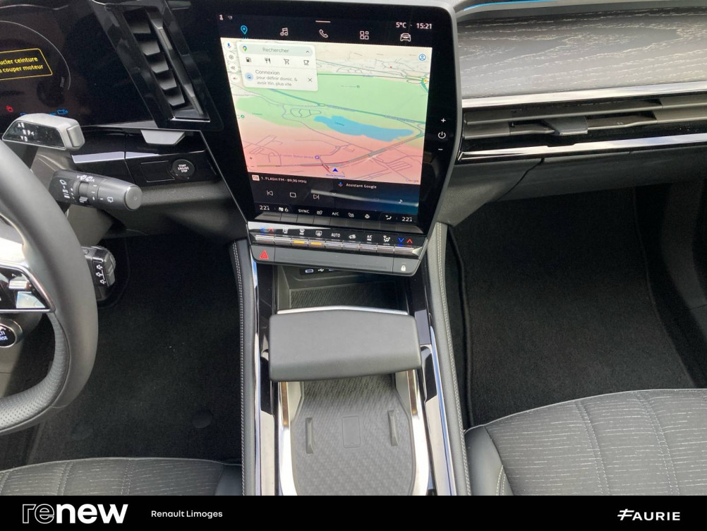 Acheter Renault Austral Austral E-Tech hybrid 200 Iconic 5p occasion dans les concessions du Groupe Faurie