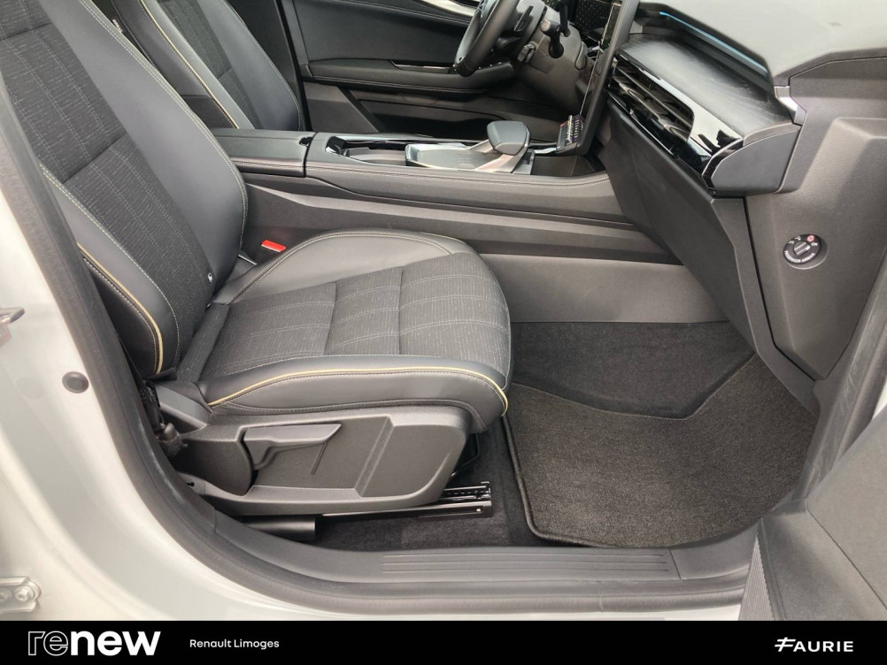 Acheter Renault Austral Austral E-Tech hybrid 200 Iconic 5p occasion dans les concessions du Groupe Faurie