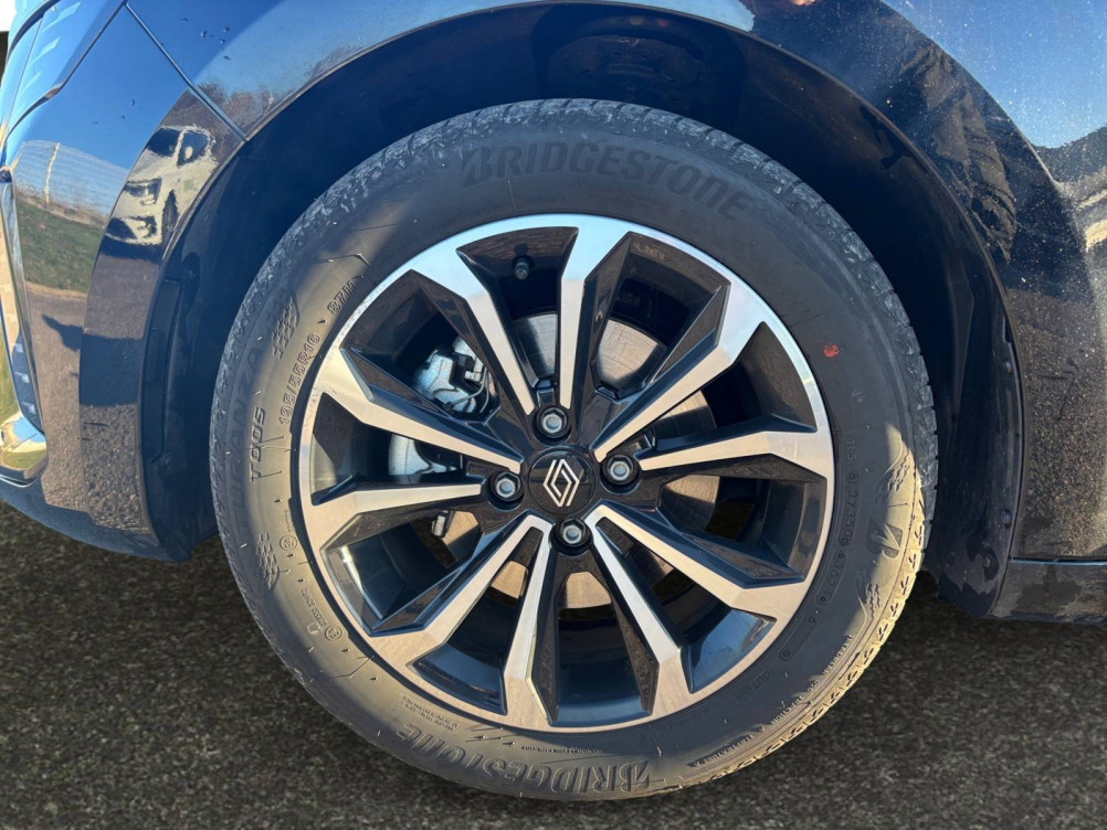 Acheter Renault Clio 5 Clio E-Tech full hybrid 145 ch GSR2 Techno 5p neuf dans les concessions du Groupe Faurie