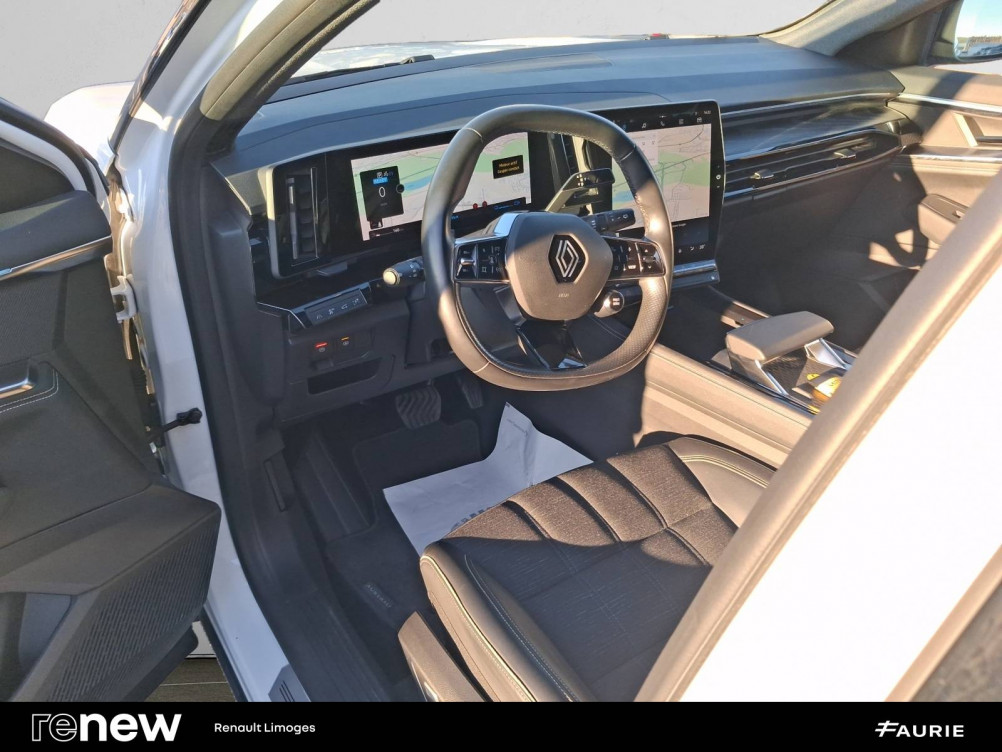 Acheter Renault Austral Austral E-Tech hybrid 200 Iconic 5p occasion dans les concessions du Groupe Faurie