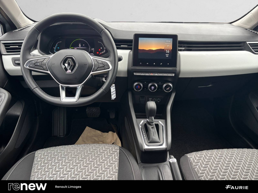 Acheter Renault Clio 5 Clio E-Tech full hybrid 145 Evolution 5p occasion dans les concessions du Groupe Faurie