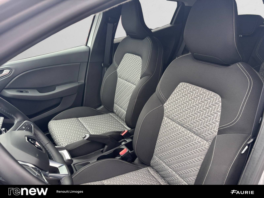 Acheter Renault Clio 5 Clio E-Tech full hybrid 145 Evolution 5p occasion dans les concessions du Groupe Faurie