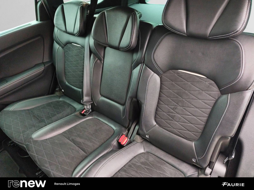Acheter Renault Grand Scenic 4 Grand Scenic TCe 160 FAP EDC - 21 SL Black Edition 5p occasion dans les concessions du Groupe Faurie