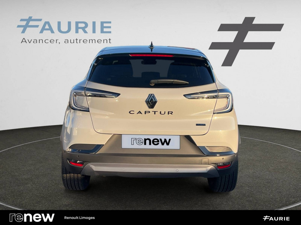 Acheter Renault Captur 2 Captur E-Tech full hybrid 145 ch esprit Alpine 5p occasion dans les concessions du Groupe Faurie