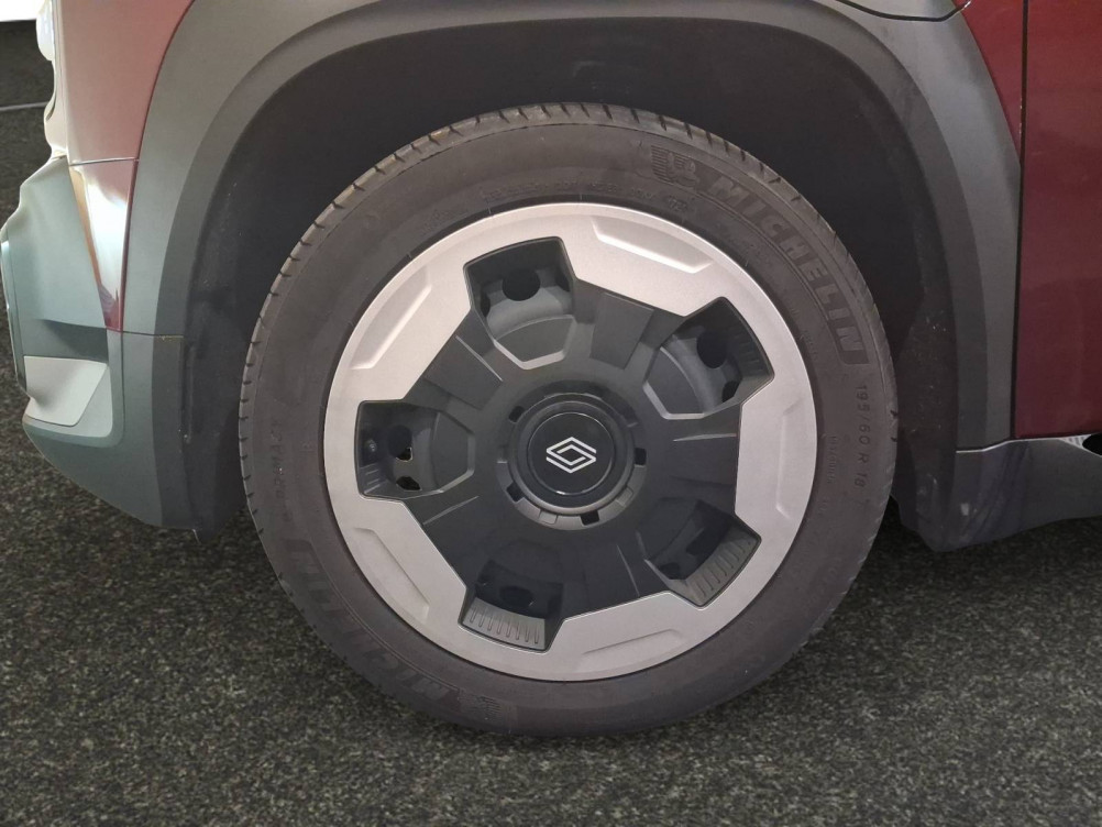 Acheter Renault Renault 4 Renault 4 E-Tech Electrique 120 ch autonomie urbaine Evolution 5p neuf dans les concessions du Groupe Faurie