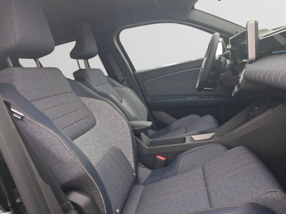 Acheter Renault Renault 4 Renault 4 E-Tech Electrique 150 ch autonomie confort Techno 5p neuf dans les concessions du Groupe Faurie