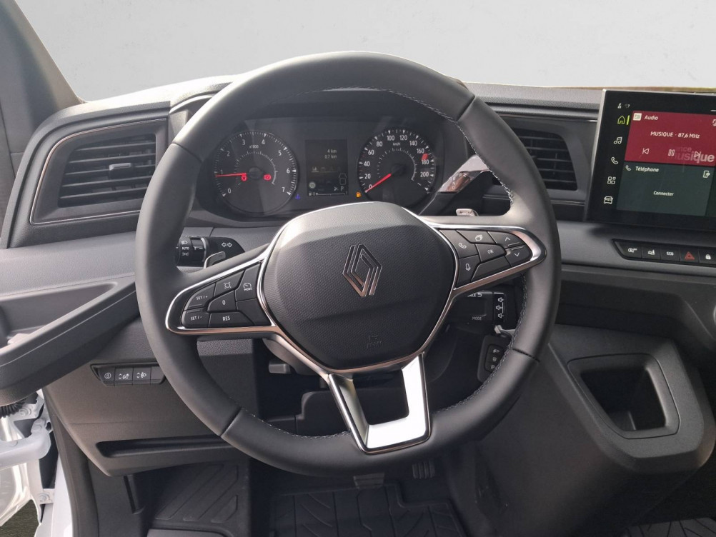 Acheter Renault Master MASTER FG BLUE DCI 150 L2H2 3T5 TR AUTO ADVANCE 4p neuf dans les concessions du Groupe Faurie