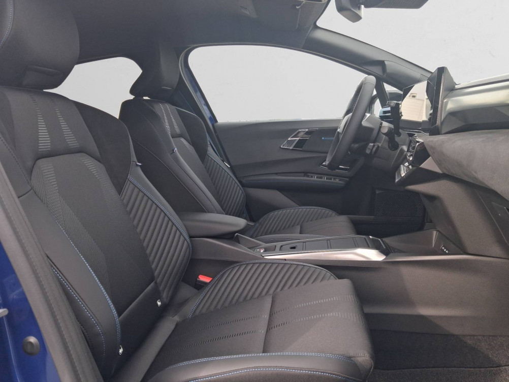 Acheter Renault Clio 6 Clio E-Tech full hybrid 160 ch esprit Alpine 5p neuf dans les concessions du Groupe Faurie