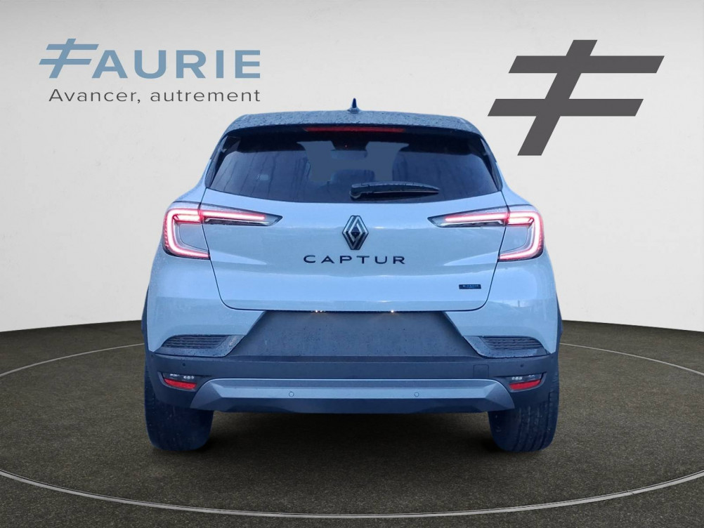 Acheter Renault Captur 2 Captur E-Tech full hybrid 160 ch esprit Alpine 5p neuf dans les concessions du Groupe Faurie
