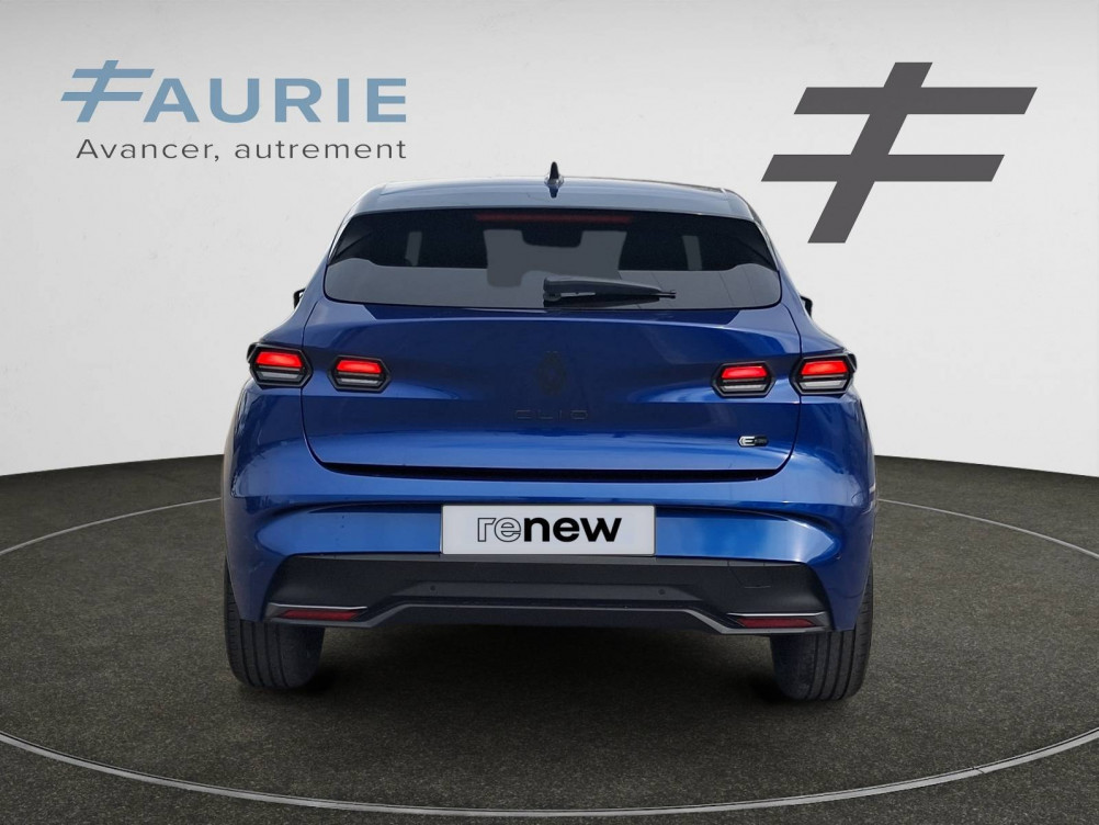 Acheter Renault Clio 6 Clio E-Tech full hybrid 160 ch esprit Alpine 5p neuf dans les concessions du Groupe Faurie