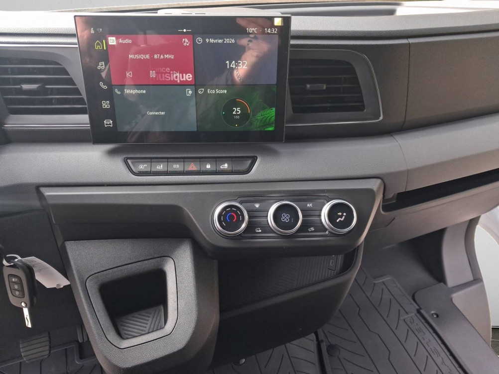 Acheter Renault Master MASTER FG BLUE DCI 150 L2H2 3T5 TR AUTO ADVANCE 4p neuf dans les concessions du Groupe Faurie