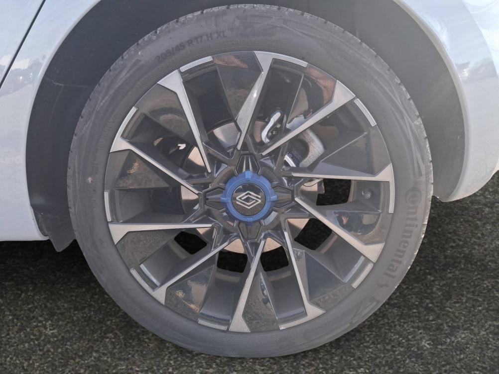 Acheter Renault Clio 5 Clio TCe 90 ch GSR2 Esprit Alpine 5p neuf dans les concessions du Groupe Faurie