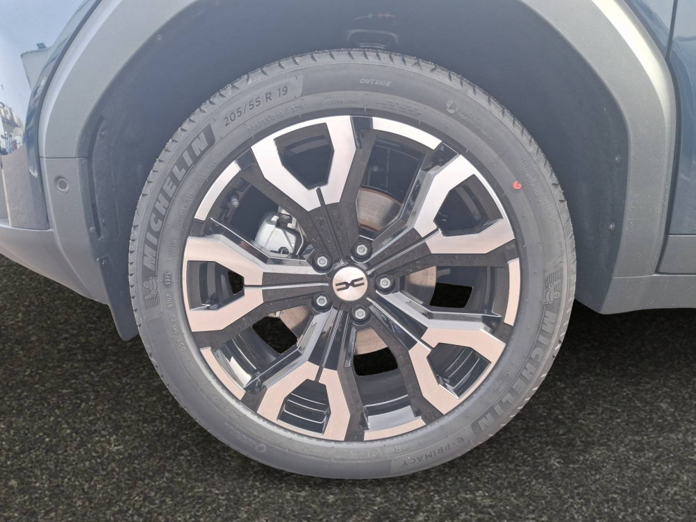 Acheter Dacia Bigster Bigster Hybrid-G 150 4x4 Journey 5p neuf dans les concessions du Groupe Faurie