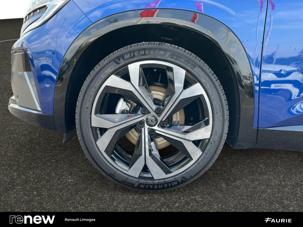 Acheter Renault Austral Austral E-Tech full hybrid 200 GSR2 Iconic esprit Alpine 5p occasion dans les concessions du Groupe Faurie