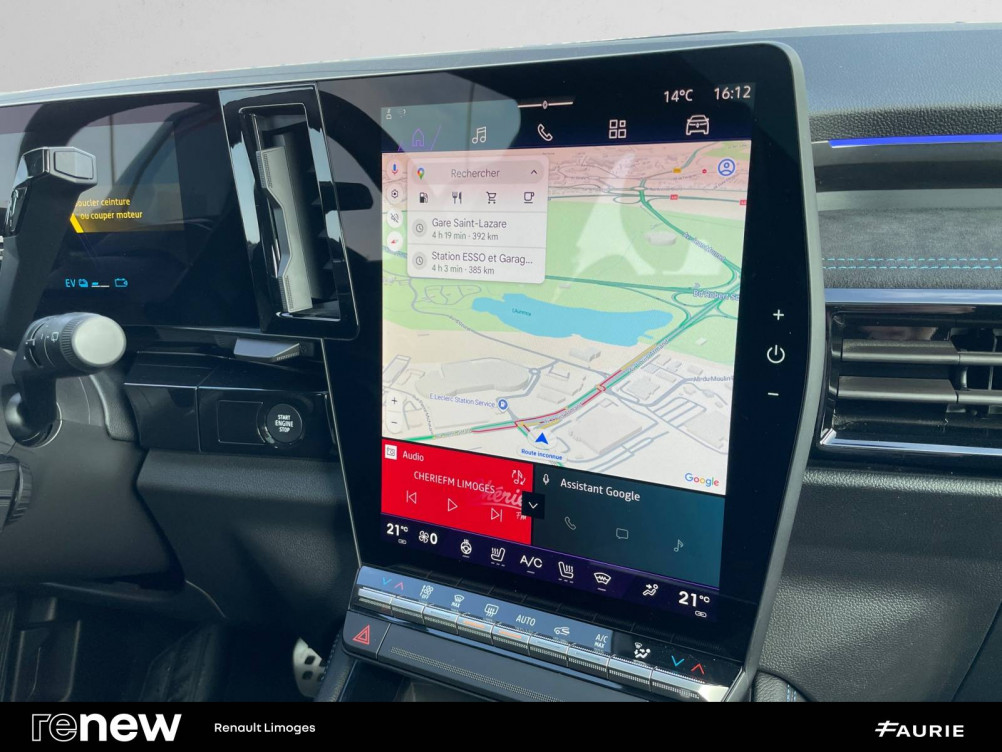 Acheter Renault Austral Austral E-Tech full hybrid 200 GSR2 Iconic esprit Alpine 5p occasion dans les concessions du Groupe Faurie