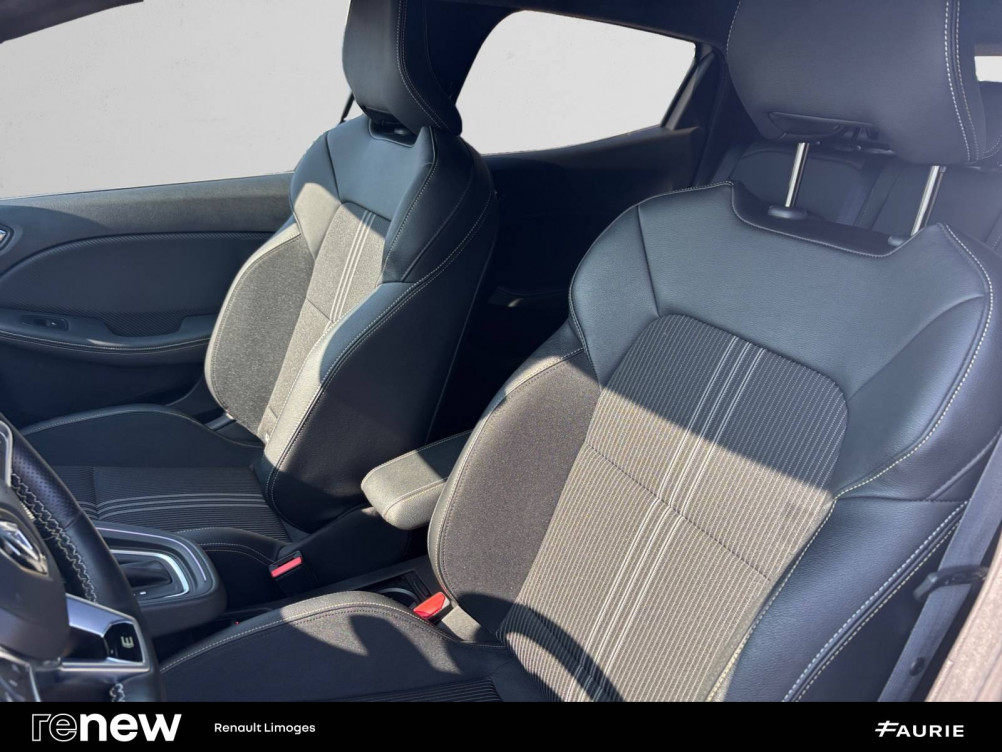 Acheter Renault Clio 5 Clio E-Tech full hybrid 145 Engineered 5p occasion dans les concessions du Groupe Faurie