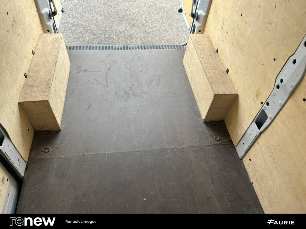 Acheter Renault Master 3 MASTER FGN TRAC F3500 L2H2 BLUE DCI 135 CONFORT 4p occasion dans les concessions du Groupe Faurie