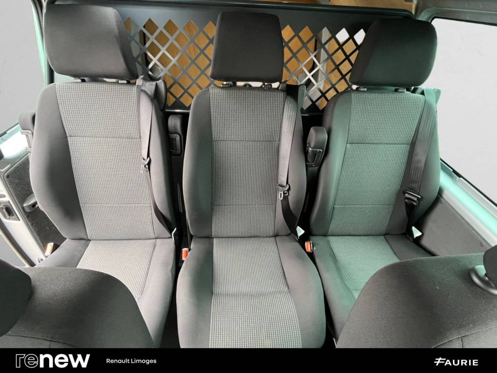 Acheter Volkswagen Transporter Fourgon T6 TRANSPORTER 6.1 VAN L1H1 2.0 TDI 150 DSG7 BUSINESS PLUS 4p occasion dans les concessions du Groupe Faurie