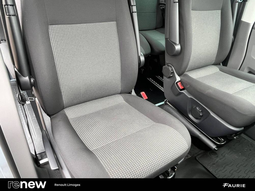 Acheter Volkswagen Transporter Fourgon T6 TRANSPORTER 6.1 VAN L1H1 2.0 TDI 150 DSG7 BUSINESS PLUS 4p occasion dans les concessions du Groupe Faurie