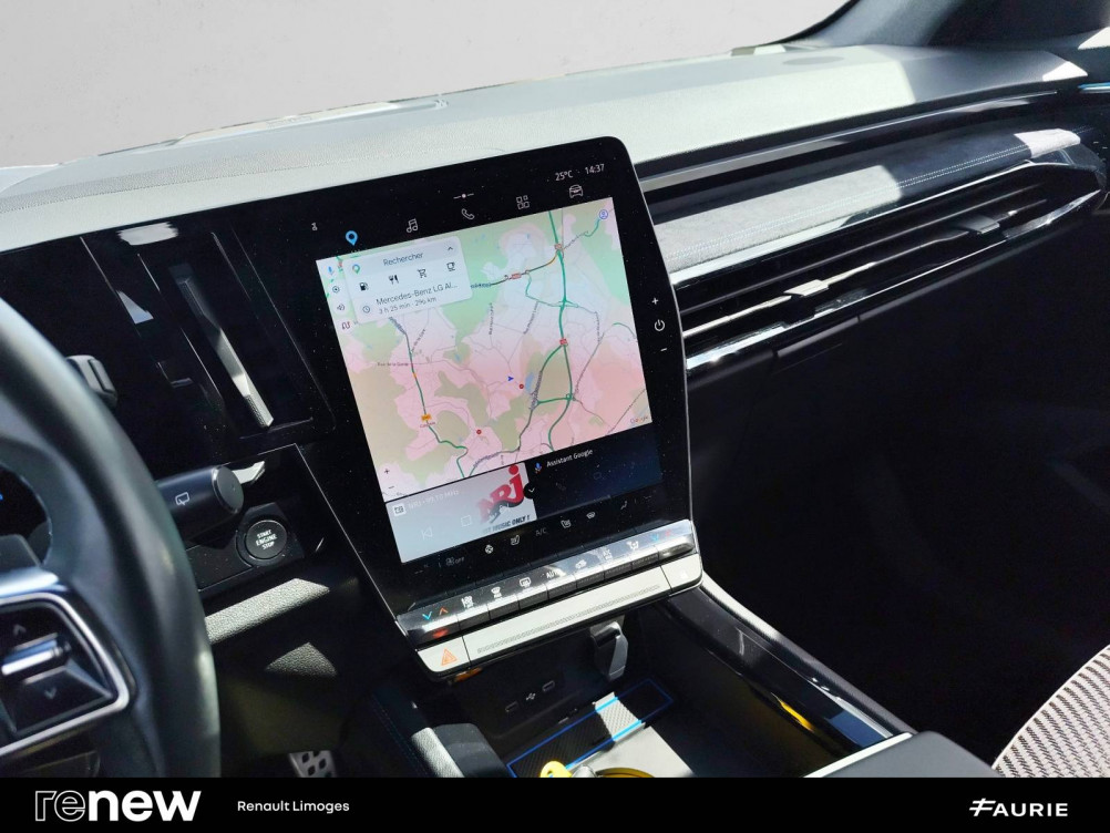 Acheter Renault Austral Austral E-Tech hybrid 200 Iconic esprit Alpine 5p occasion dans les concessions du Groupe Faurie