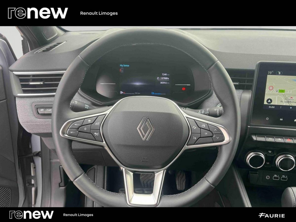 Acheter Renault Clio 5 Clio E-Tech full hybrid 145 ch GSR2 Techno 5p occasion dans les concessions du Groupe Faurie