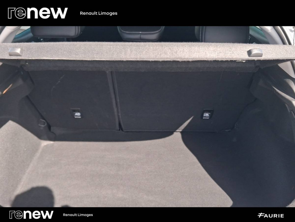 Acheter Renault Megane 4 Mégane IV Berline TCe 140 Energy Intens 5p occasion dans les concessions du Groupe Faurie
