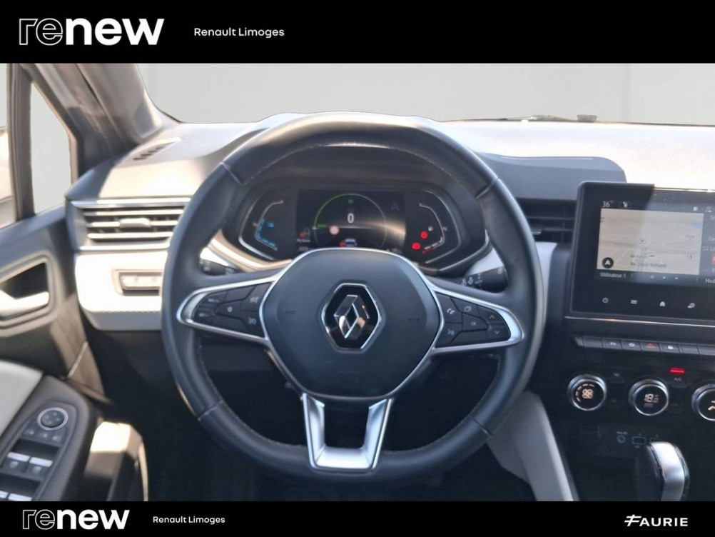 Acheter Renault Clio 5 Clio E-Tech 140 Intens 5p occasion dans les concessions du Groupe Faurie