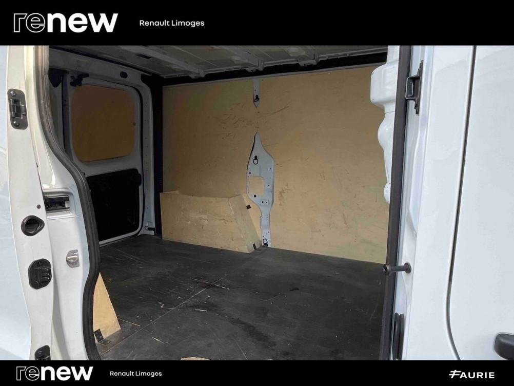Acheter Renault Trafic 3 TRAFIC FG BLUE DCI 130 L1H1 3T GSR2 ADVANCE 4p occasion dans les concessions du Groupe Faurie