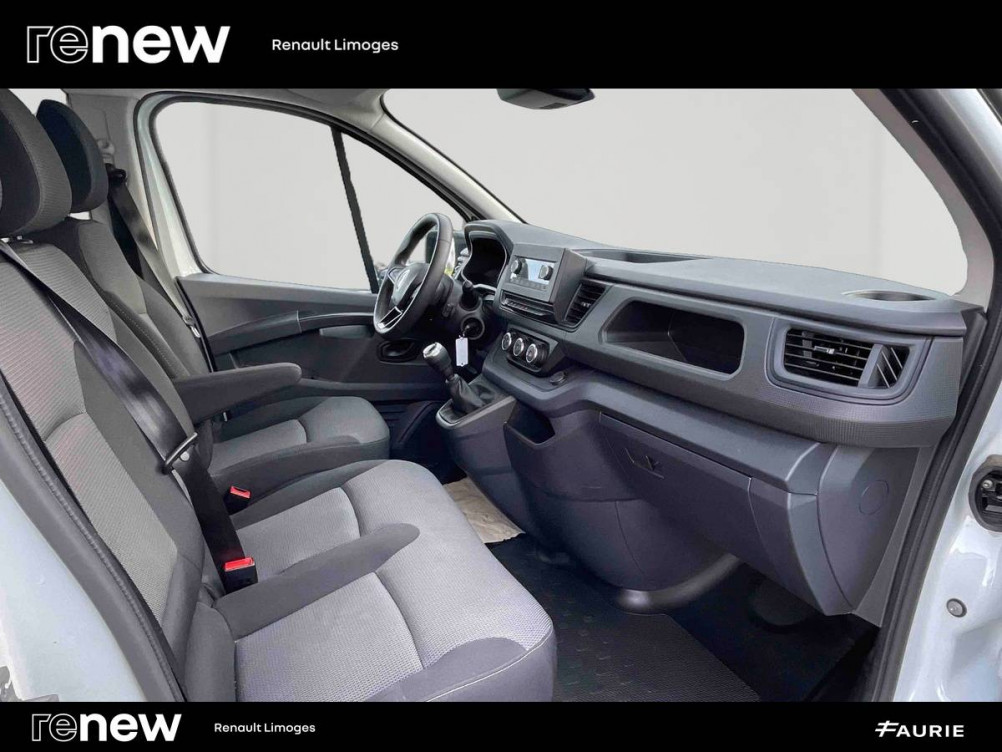 Acheter Renault Trafic 3 TRAFIC FG BLUE DCI 130 L1H1 3T GSR2 ADVANCE 4p occasion dans les concessions du Groupe Faurie