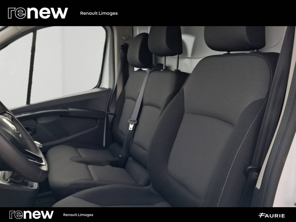 Acheter Renault Trafic 3 TRAFIC FG BLUE DCI 130 L1H1 3T GSR2 ADVANCE 4p occasion dans les concessions du Groupe Faurie