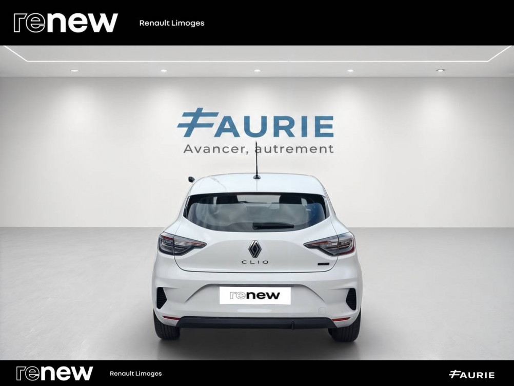 Acheter Renault Clio 5 Clio E-Tech full hybrid 145 Evolution 5p occasion dans les concessions du Groupe Faurie