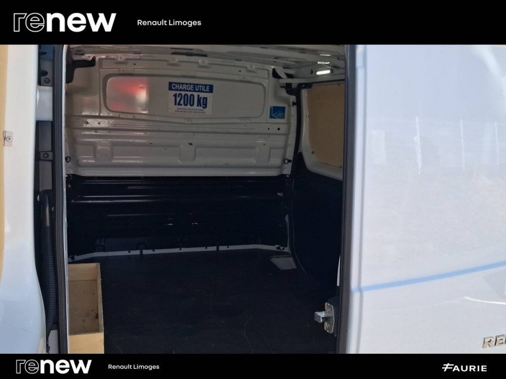 Acheter Renault Trafic 3 TRAFIC FG BLUE DCI 130 L1H1 3T GSR2 ADVANCE 4p occasion dans les concessions du Groupe Faurie