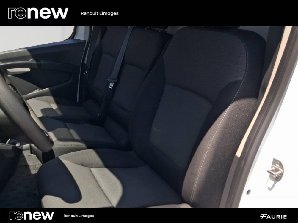 Acheter Renault Trafic 3 TRAFIC FG BLUE DCI 130 L1H1 3T GSR2 ADVANCE 4p occasion dans les concessions du Groupe Faurie
