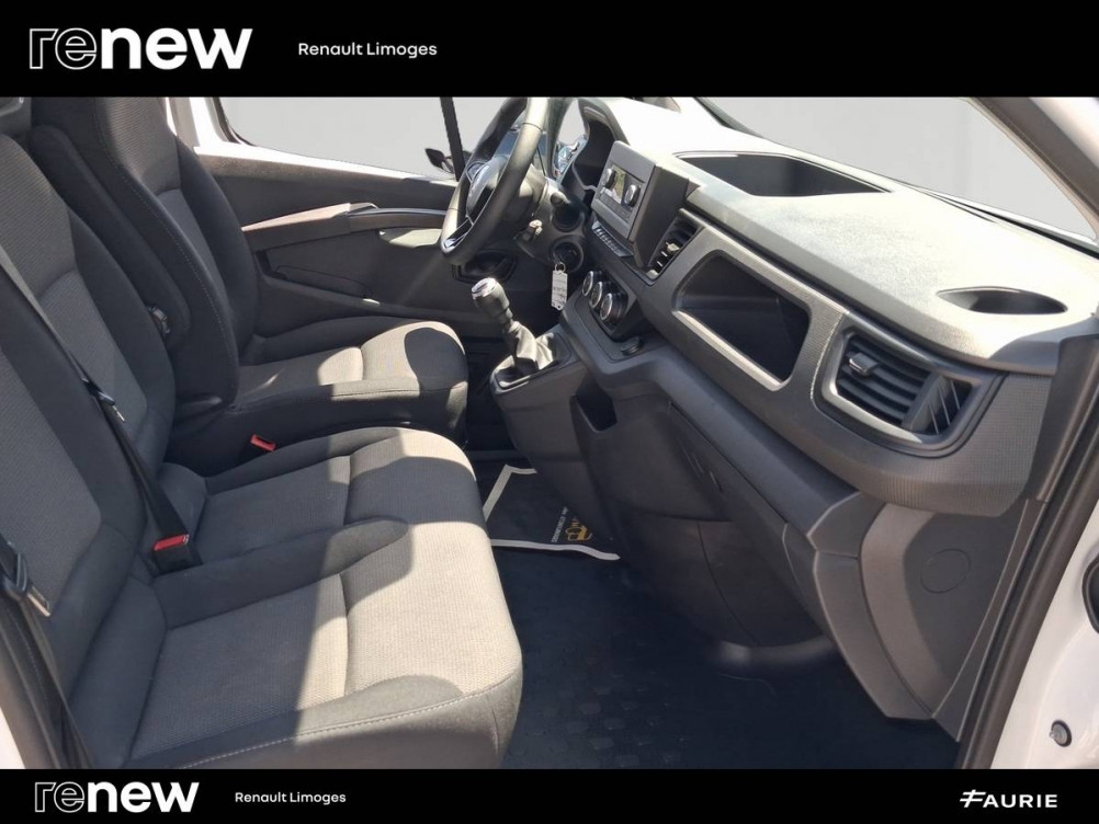 Acheter Renault Trafic 3 TRAFIC FG BLUE DCI 130 L1H1 3T GSR2 ADVANCE 4p occasion dans les concessions du Groupe Faurie