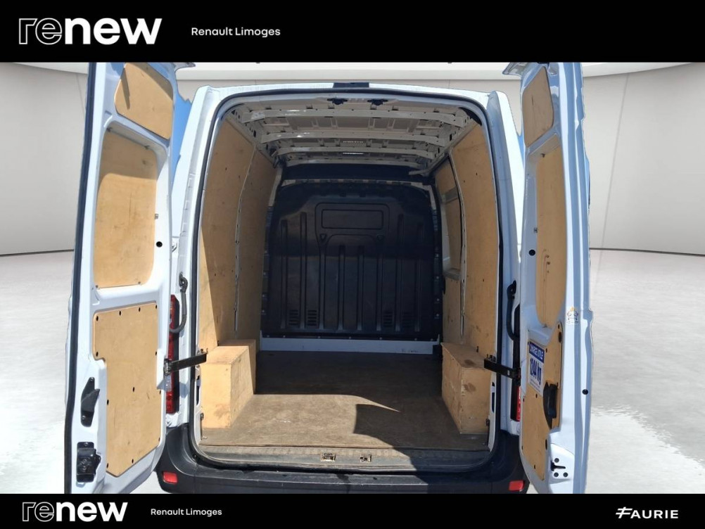 Acheter Renault Master 3 MASTER FGN TRAC F3500 L2H2 BLUE DCI 135 CONFORT 4p occasion dans les concessions du Groupe Faurie