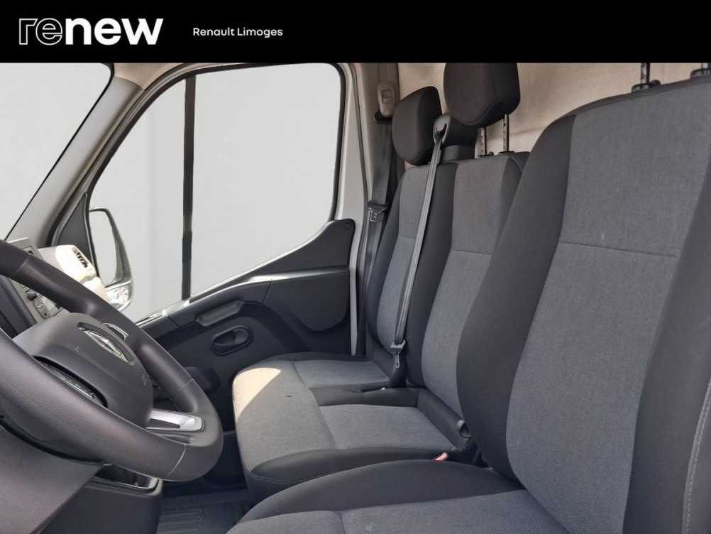 Acheter Renault Master 3 MASTER FGN TRAC F3500 L3H3 BLUE DCI 135 CONFORT 4p occasion dans les concessions du Groupe Faurie