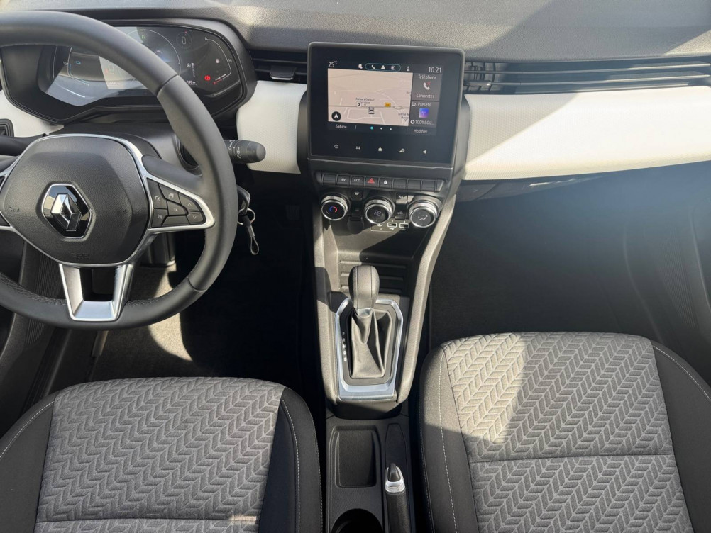 Acheter Renault Clio 5 Clio E-Tech full hybrid 145 Evolution 5p occasion dans les concessions du Groupe Faurie