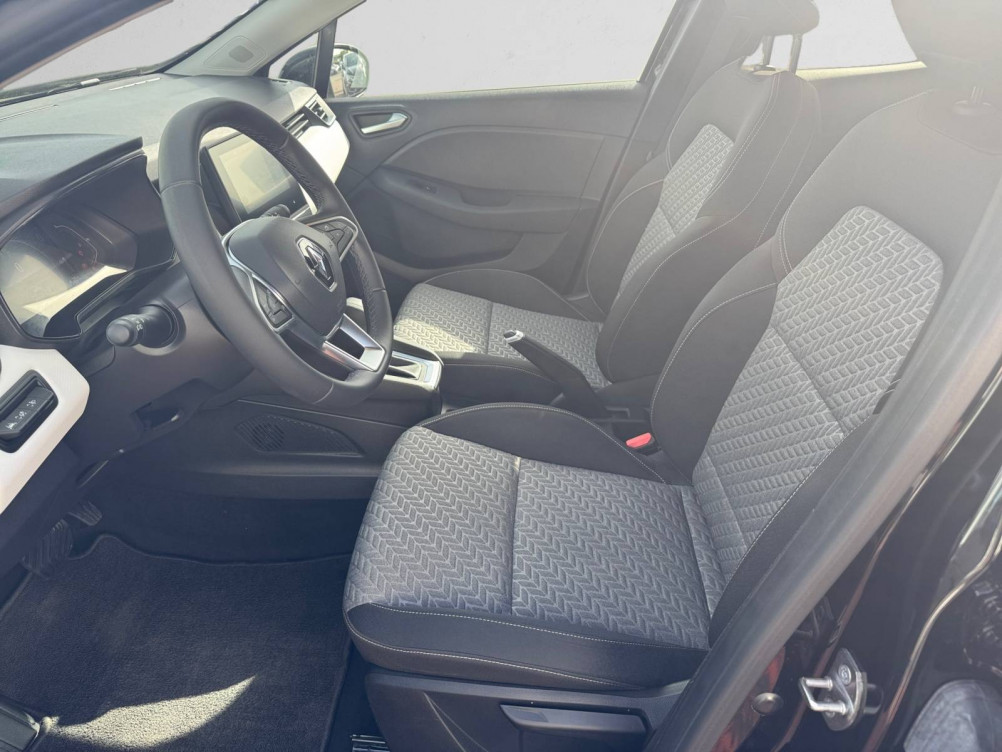Acheter Renault Clio 5 Clio E-Tech full hybrid 145 Evolution 5p occasion dans les concessions du Groupe Faurie