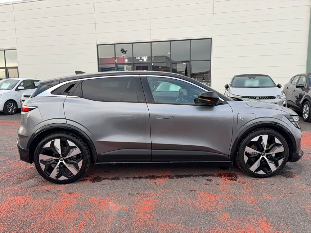 Acheter Renault Megane E-Tech Megane E-Tech 220 ch autonomie confort GSR2 Techno 5p neuf dans les concessions du Groupe Faurie