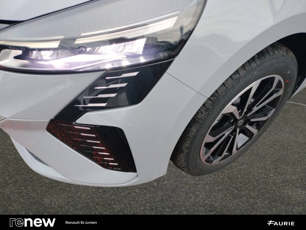 Acheter Renault Clio 5 Clio E-Tech full hybrid 145 ch GSR2 Techno 5p occasion dans les concessions du Groupe Faurie