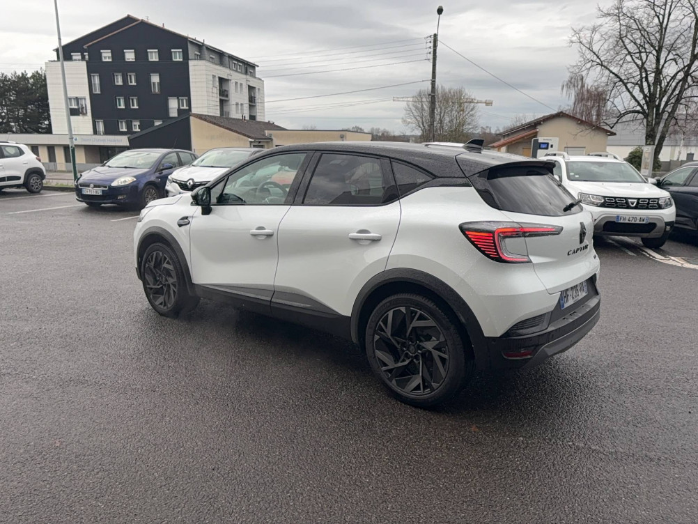 Acheter Renault Captur 2 Captur E-Tech full hybrid 160 ch esprit Alpine 5p neuf dans les concessions du Groupe Faurie