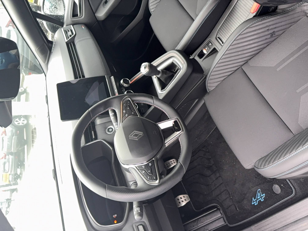 Acheter Renault Clio 5 Clio TCe 90 ch GSR2 Esprit Alpine 5p neuf dans les concessions du Groupe Faurie