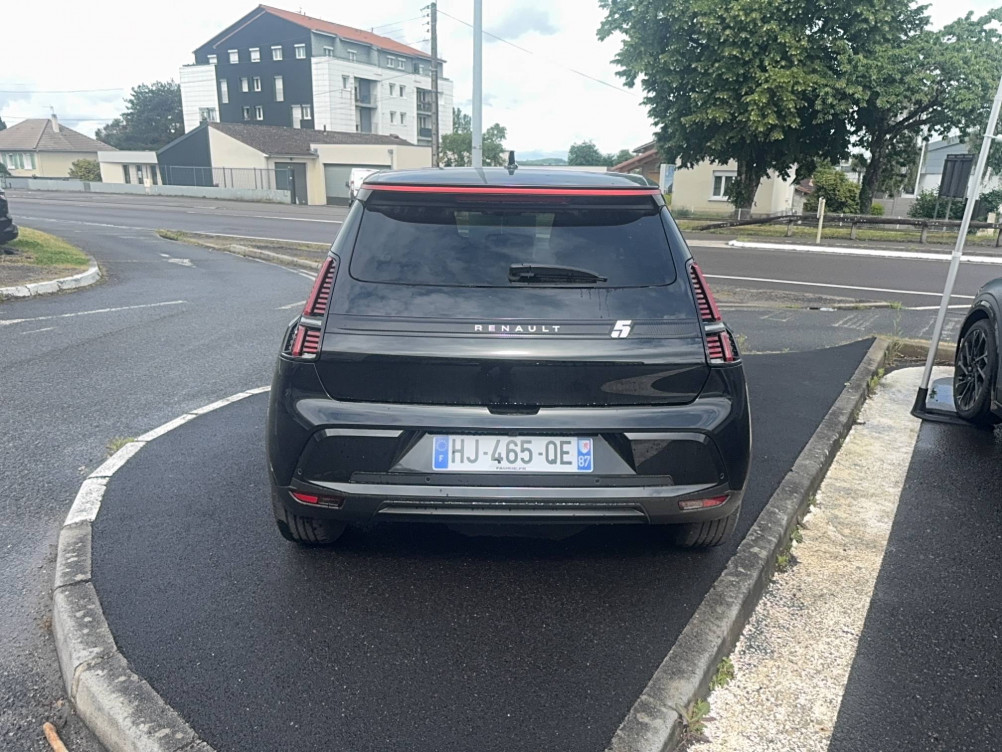 Acheter Renault Renault 5 Renault 5 E-Tech Electrique 150 ch autonomie confort Techno 5p neuf dans les concessions du Groupe Faurie