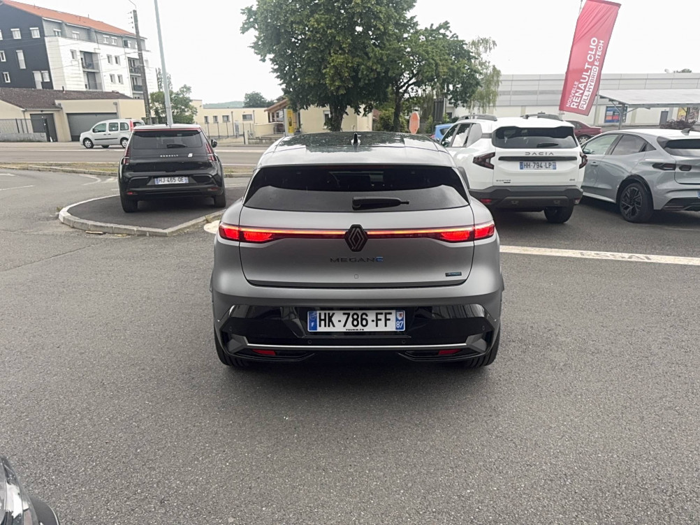Acheter Renault Megane E-Tech Megane E-Tech 220 ch autonomie confort esprit Alpine 5p neuf dans les concessions du Groupe Faurie